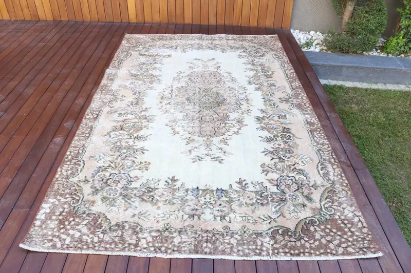 Turkish Vintage Rug, 5.4x8.7 ft Oushak Rug, Brown Ikat Wool Rug - 1