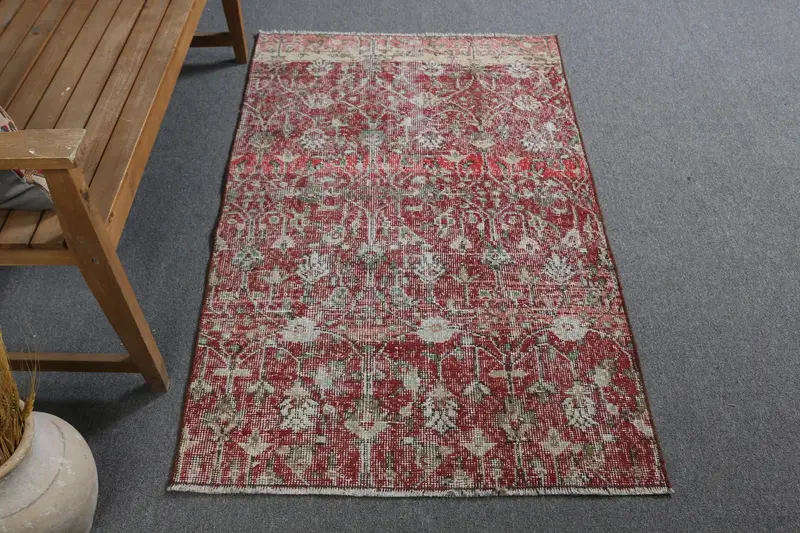 赤と緑のラグ、3.1x5.1フィートの花柄と幾何学模様