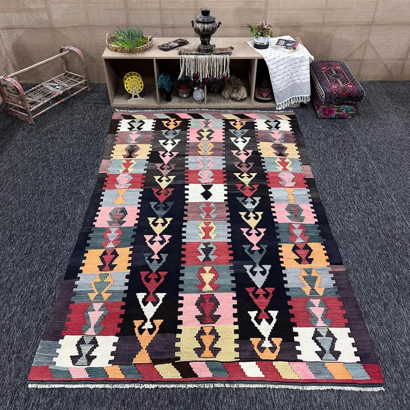 Turkish Kilim Large Rug 5.8x9 ft (176x275 cm), Vintage Red Animal Print Wool Rug - 1