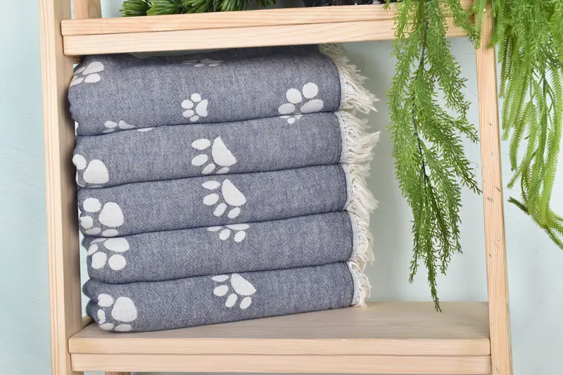Bath towel, 70x36 Cotton Paw Design Towel, Best Friend Wedding Gift, Baby Boy Gift, Personalized Wedding Gift, Summer Towel, Bachelorette Gifts - 2