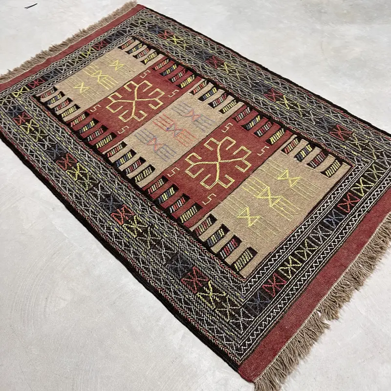 Türkischer Vintage-Teppich, 115 x 185 cm, Kelim-Teppich aus roter Wolle - 1