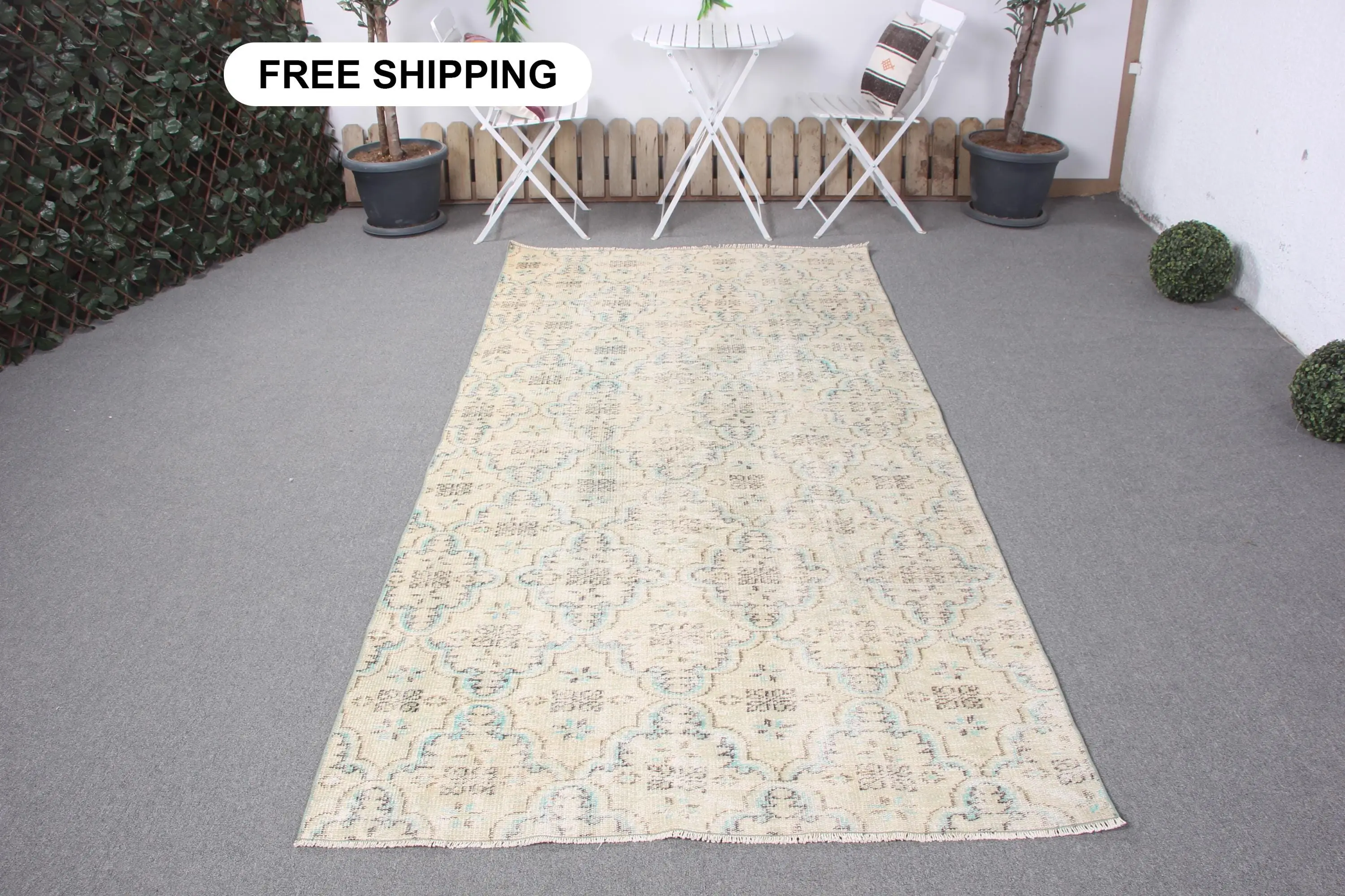 Turkish Area Rug 4.3x8.7 ft (130x266 cm), Vintage White Moroccan Rug - 1