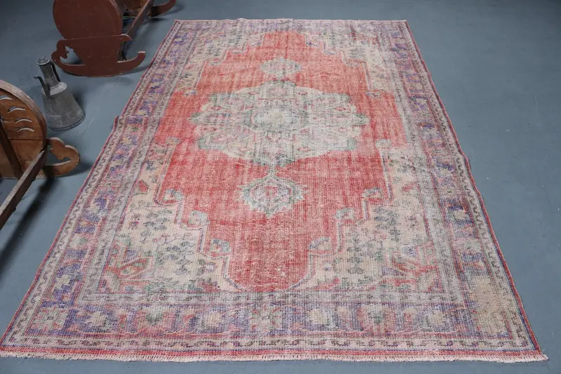 Türkischer Vintage-Teppich, 171 x 261 cm, roter Oushak-Wollteppich - 1