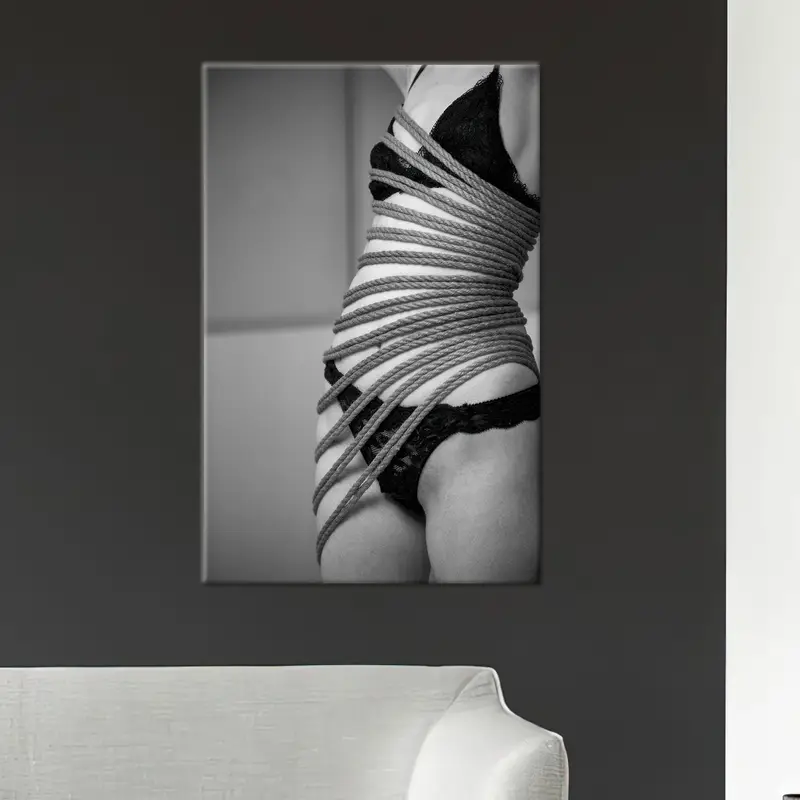 エレガントなブラック キャンバス: セクシーな女性、女性の脚、女性の体