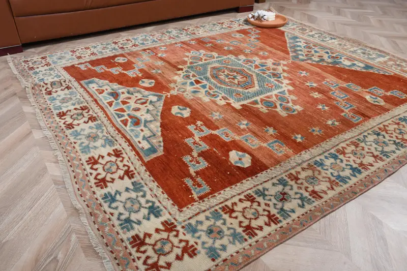 Vintage Oushak Bölge Halısı 6.1x6.46 ft (186x197 cm), Türk Kırmızı Düz ​​Halı - 1