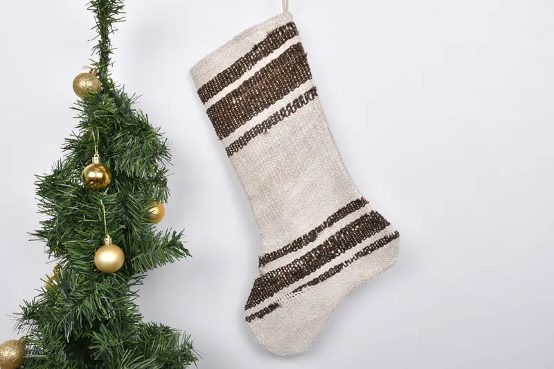 Patrón de adornos navideños, calcetín navideño de 7 pulgadas de ancho