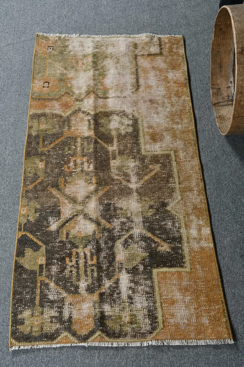 手作りのオレンジグリーンラグ、0.2x3.2フィートの花柄幾何学模様