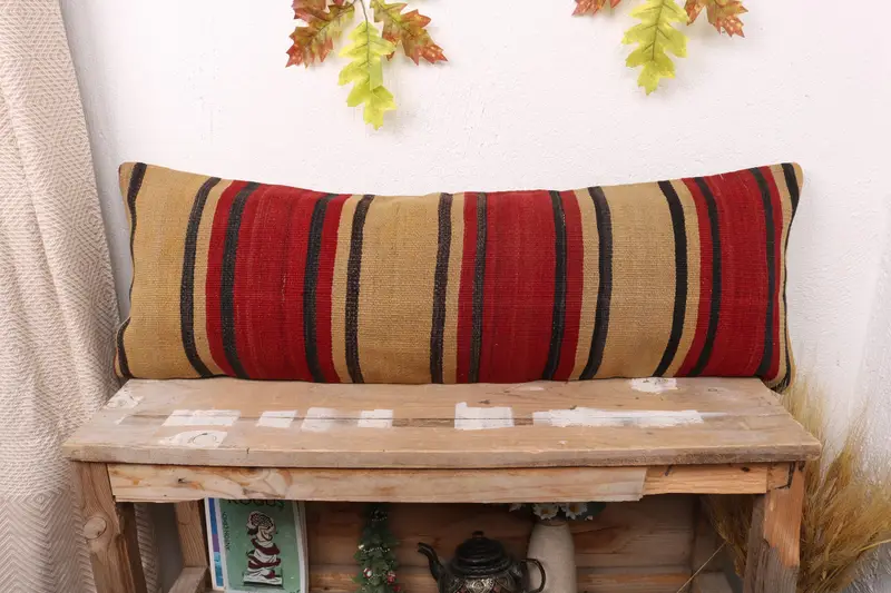 Rot & Beige gestreiftes Kissen, handgefertigtes besticktes Kissen