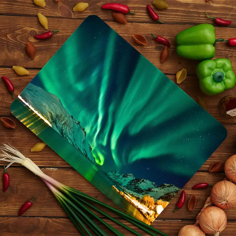 Aurora'dan Esinlenen, Temperlenmiş Güvenlik ve Tasarıma Sahip Cam Kesme Tahtası