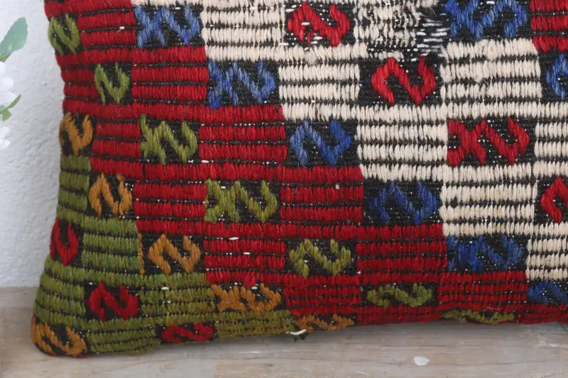 Decorative Throw Pillow Sham, 12x20 Red Pillow Case, Throw Kilim Pillow, Vintage Kilim Pillow, Pillow Cover, Boho Pillow Sham Cover - 3