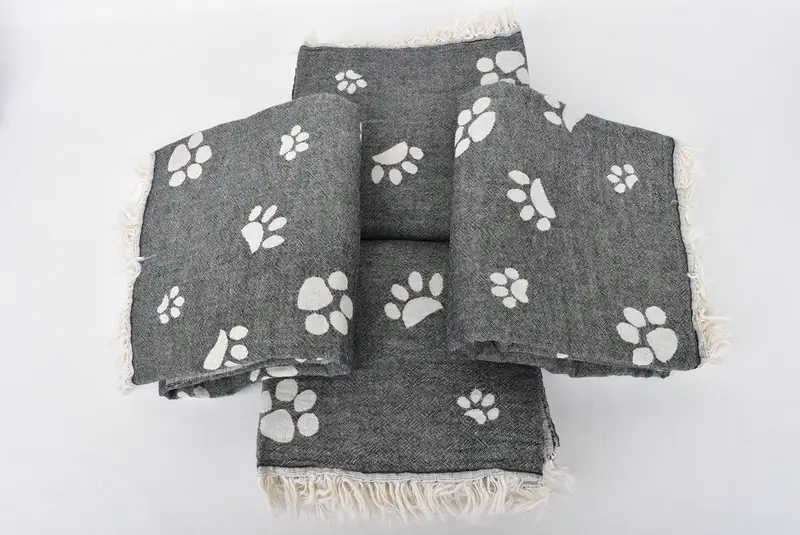 Maid Of Honor Gift, Hammam towel, Personalized Wedding Gift, Beach Towel Gift, Beach Theme Bachelorette Party Gifts, 70x36 Cotton Paw Design Towel - 7