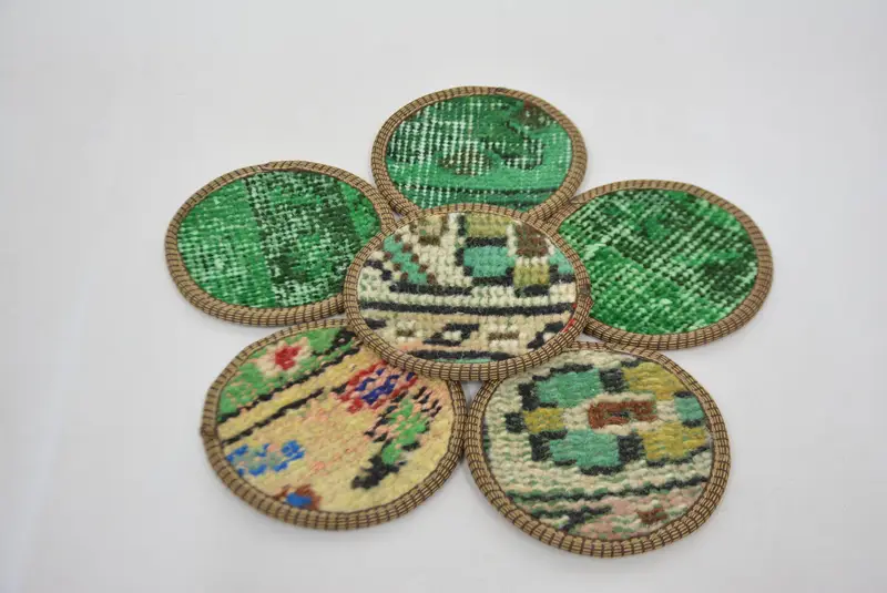 Yeşil ve Bej Kilim Bardak Altlığı Takımı, Benzersiz Boho Bardak Altlıkları