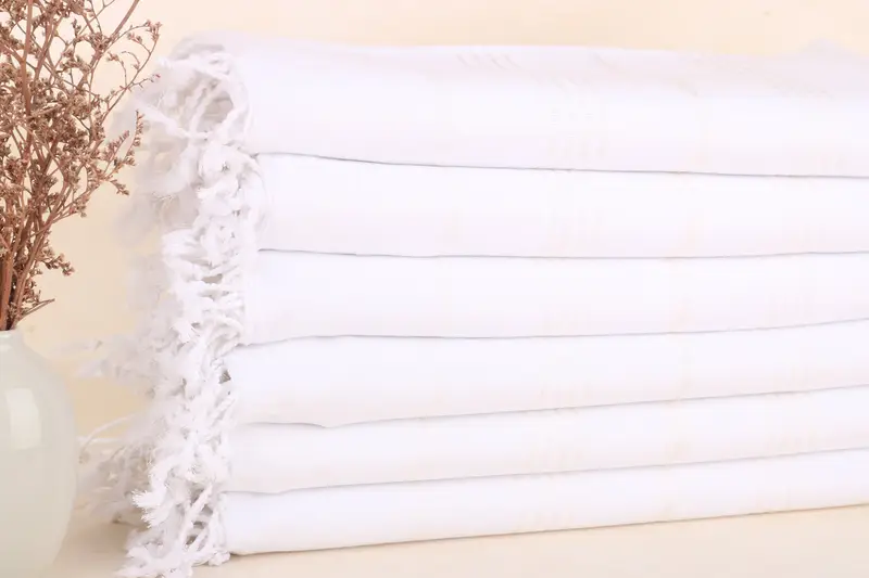 Personalisiertes Strandtuch aus türkischer Baumwolle, Weiß, 40 x 71 Zoll