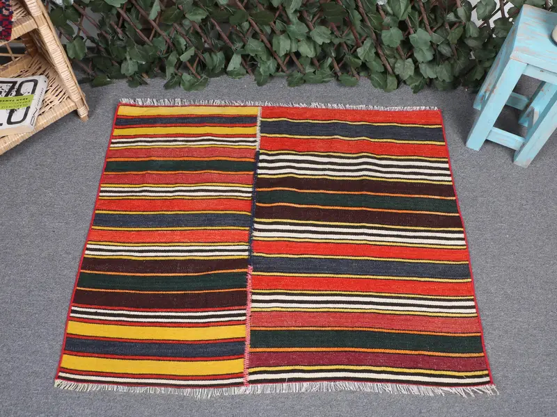 Red and Yellow Floral Rug, 3,3x2,6 ft Elegant Decor