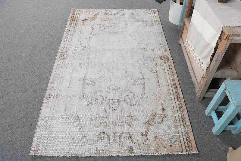 Beigefarbener Ikat-Teppich, 1,1 x 1,8 m, elegante Heimdekoration