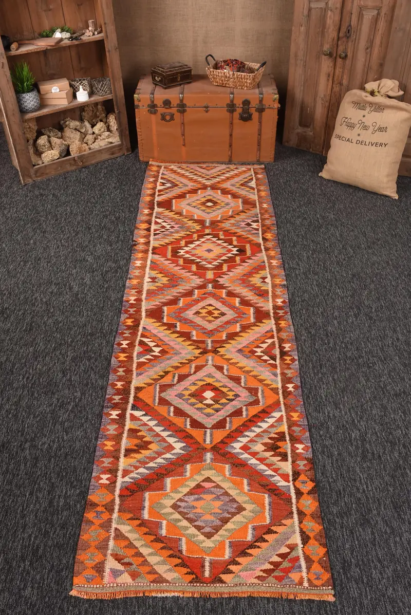 Vintage Runner Halı 2.8x10.2 ft, Türk Kilim Turuncu Fas Yün Halı - 1