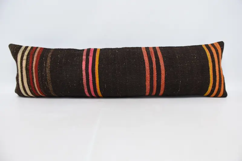 Braun gestreiftes Wurfkissen, 12x42 handgemachter Hanfbezug