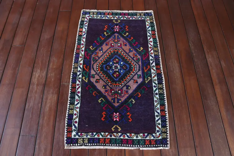 Alfombra turca vintage pequeña de 1,8x3,1 pies, alfombra oriental de lana azul roja - 1