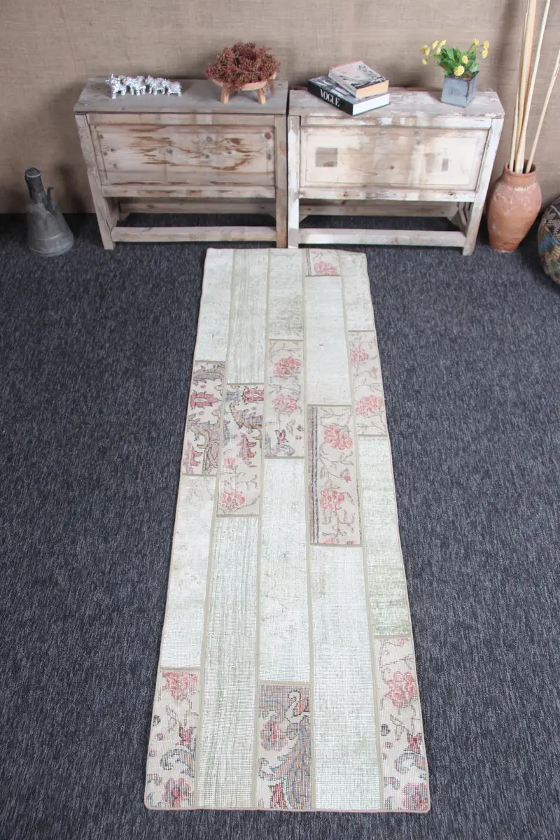 Alfombra turca pequeña de 2,3x7,2 pies, alfombra vintage, alfombra de lana patchwork beige verde - 1