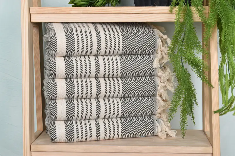 Peshtemal Towel, Sand-resistant towel, Fringed Turkish peshtemal beach towel USA, Personalised Gift, Beach towel, 70x40 Cotton Striped Towel - 2