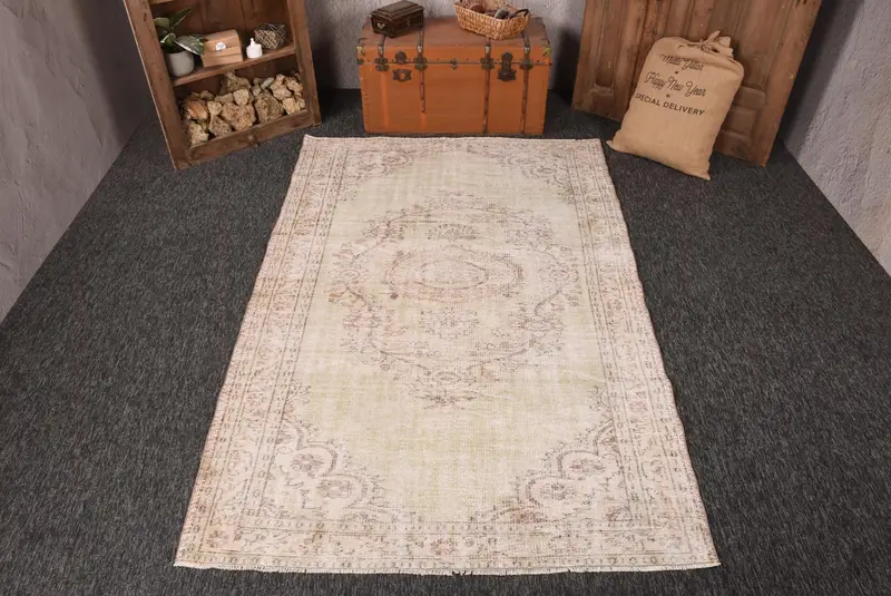Turkish Rug, 5.2x8.2 ft Large Vintage Rug, Oushak Green White Floral Rug - 1