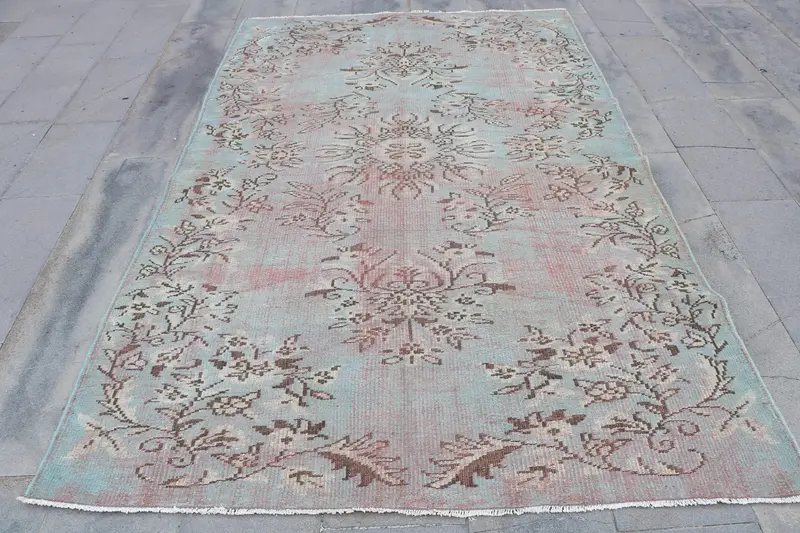 5.6x8.7 ft Turkish Large Rug, Vintage Red Ombré Rug - 1