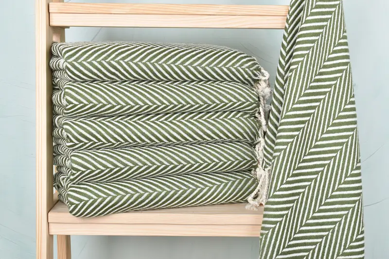 Best Friend Wedding Gift, Yoga Towel, Handmade Gift, Custom Wedding Gift, 70x40 Cotton Striped Towel, Bachelor Gifts, Anniversary Gift For Her - 1