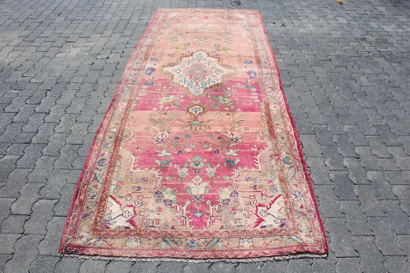 Türk Vintage Halı, 3.9x10.6 ft Yolluk Halı, Kırmızı Mavi Kareli Halı - 1