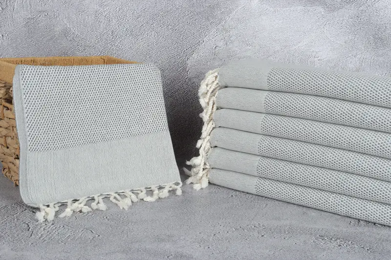 Wedding Gift, Personalized Gift, Wedding Gift Ideas, Bridesmaid Gifts, Bachelorette Towel, Bridesmaid Towel, Spa Towel, 44x24 Cotton Polka Dot Towel - 3