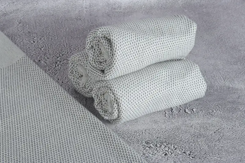 Wedding Gift, Personalized Gift, Wedding Gift Ideas, Bridesmaid Gifts, Bachelorette Towel, Bridesmaid Towel, Spa Towel, 44x24 Cotton Polka Dot Towel - 8