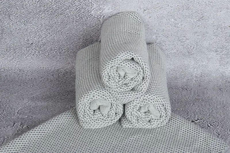 Wedding Gift, Personalized Gift, Wedding Gift Ideas, Bridesmaid Gifts, Bachelorette Towel, Bridesmaid Towel, Spa Towel, 44x24 Cotton Polka Dot Towel - 7