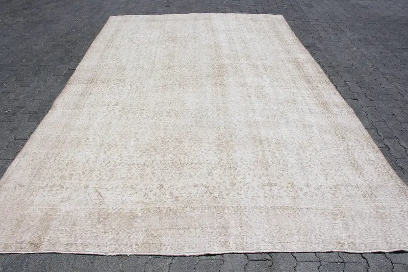 Vintage Rug, Oversize 7.8x11.9 ft Turkish Rug, White Gray Floral Wool Rug - 1