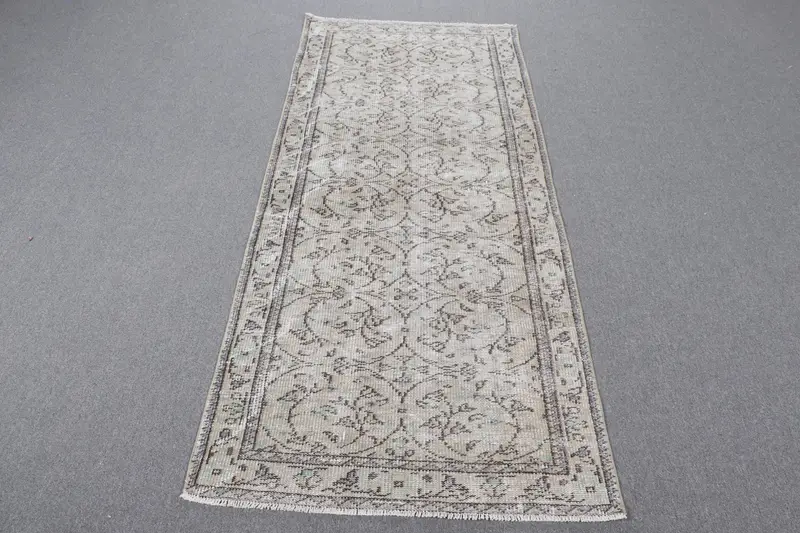 グリーン & ブラウン ラグ、3x6.9 フィート ボタニカル デザイン