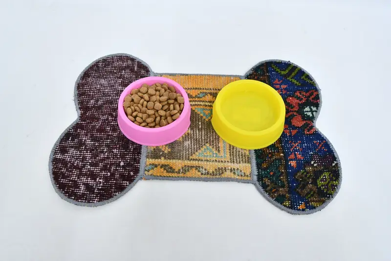 Rahat Turuncu ve Kırmızı Evcil Hayvan Matı, Orta Köpük Dolgulu Pamuklu Ped