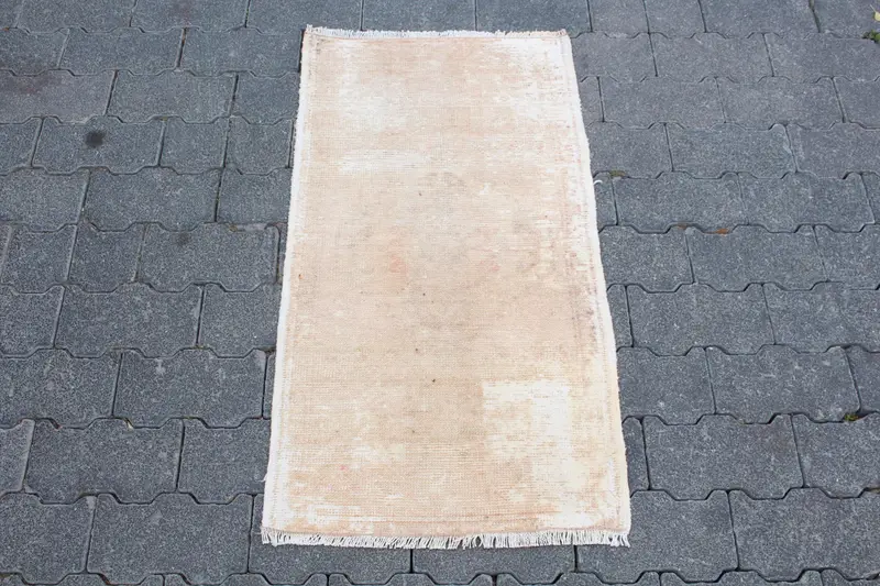 1.5x3 ft Rug, Turkish Vintage Small Rug, White Oushak Wool Rug - 1