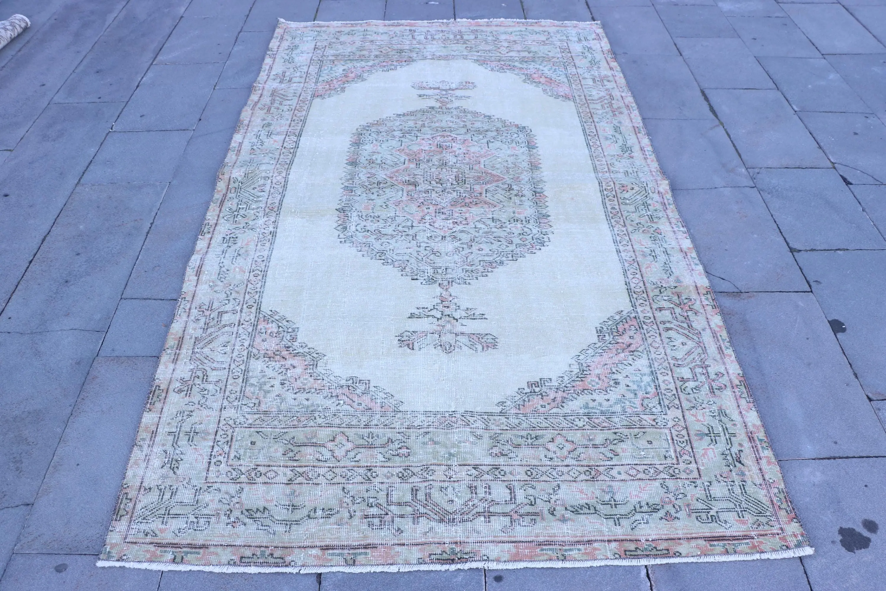 4.5x7.8 ft Rug, Turkish Vintage Area Rug, White Wool Rug - 1