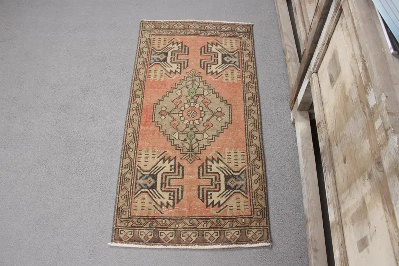 Handmade Red & Black Check Rug, 0.1x3.4 ft