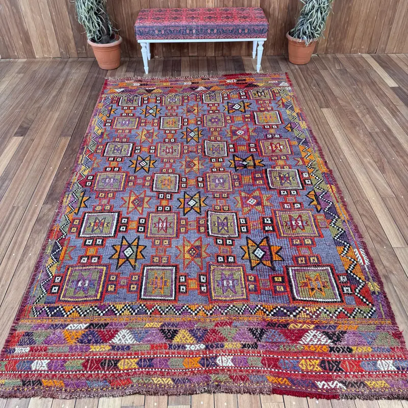 Vintage Turkish Rug, 5.7x9.6 ft Oushak Rug, Red Blue Bordered Wool Rug - 1
