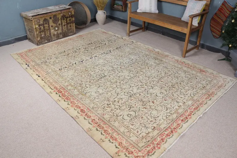 エレガントなベージュのラグ、6x9.1フィート、微妙なピンクの色合い