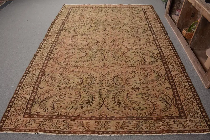 Handmade Green Rug, 6,3x9,2 ft Geometric Floral Design
