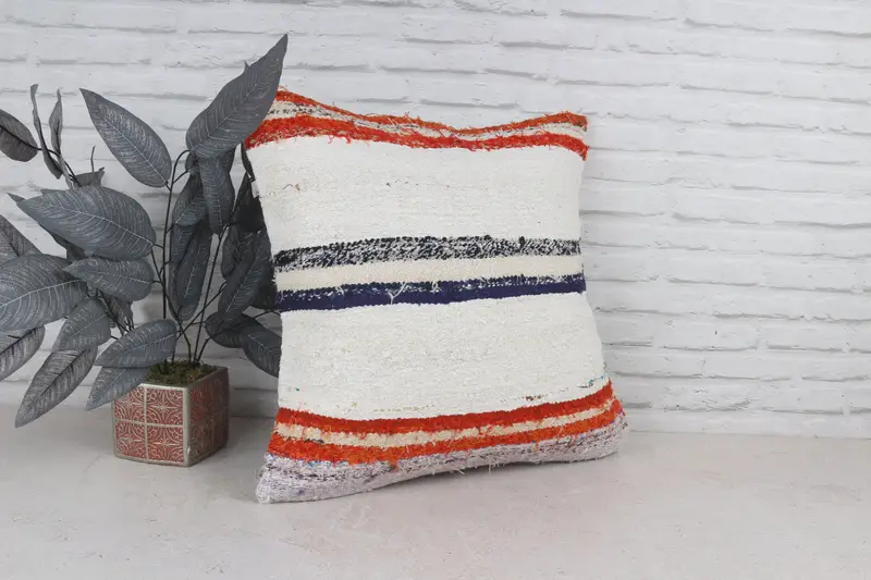 Turkish Kilim Pillow, Indoor Cushion Cover, Vintage Cushion Case, Throw Kilim Pillow, Pillow Cover, 22x22 White Cushion, Pillow for Couch - 4