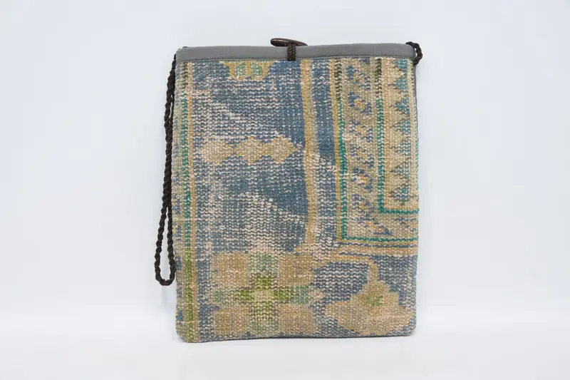 ヴィンテージモチーフのボヘミアンウールショルダーバッグ、キリムバッグ