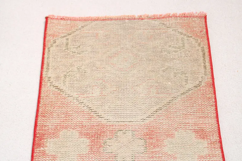 1.4x2.8 ft Küçük Türk Vintage Halısı, Kırmızı Çizgili Yün Halı - 1