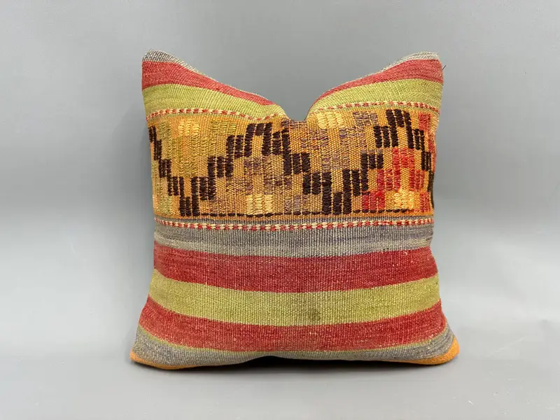 Ethnic Throw Cushion, Cushion Case, 18x18 Red Pillow, Ethnical Kilim Rug Pillow, Car Pillow, Throw Kilim Pillow, Home Decor Pillow - 1