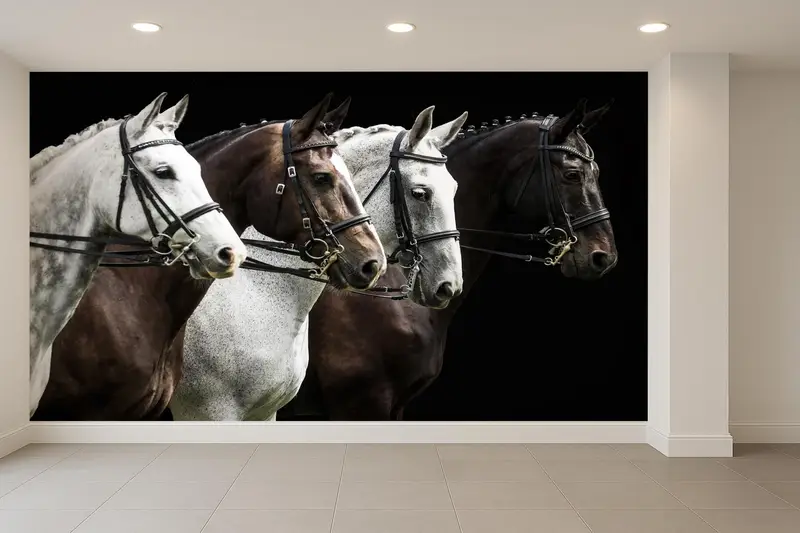 Elegante moderne Bauernhaus-Tapete: Vier Pferde, weißes Pferd