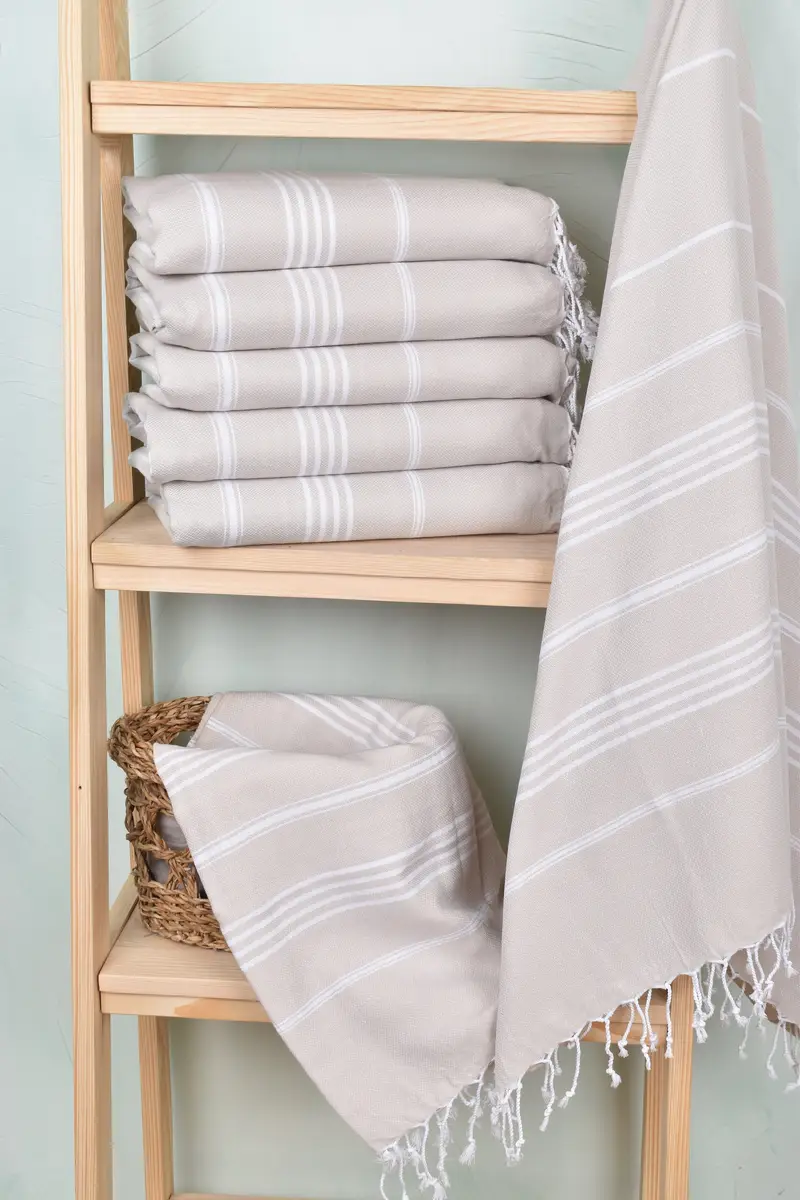 Personalized Gift, 70x40 Cotton Striped Towel, Girl Trip Party Favor, Christmas Gift, Sand-resistant towel, Bachelorette Party Items, Wedding Gift - 3
