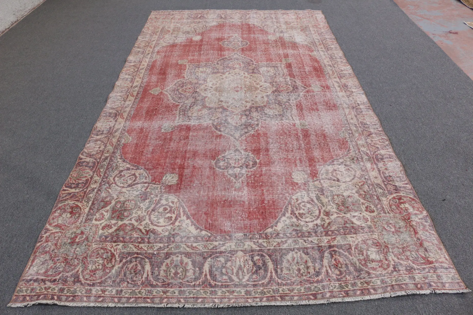 Vintage Turkish Rug 5.8x10.5 ft, Red Floral Wool Rug - 1