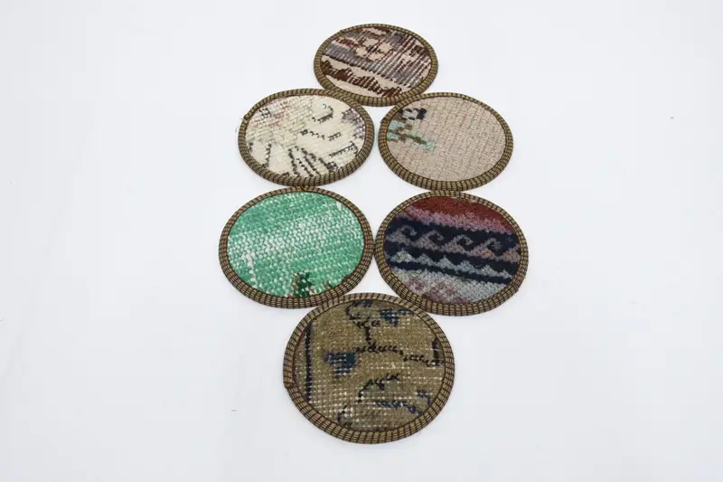 ボヘミアン グリーン & ブロンズ ラウンド コースター、ユニークなボヘミアン コースター