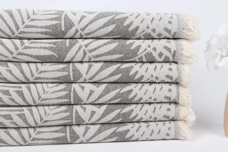 Turkish bath towel, Lightweight Turkish towel, Bachelorette Towel, Valentines Day Gift Idea, Home Decor Gifts, 64x40 Cotton Floral Patterned Towel - 4