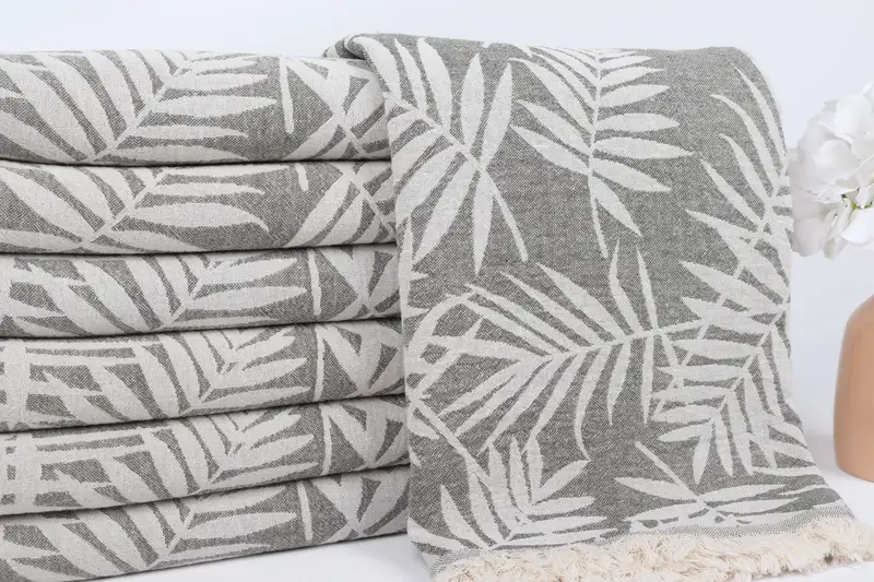 Turkish bath towel, Lightweight Turkish towel, Bachelorette Towel, Valentines Day Gift Idea, Home Decor Gifts, 64x40 Cotton Floral Patterned Towel - 3